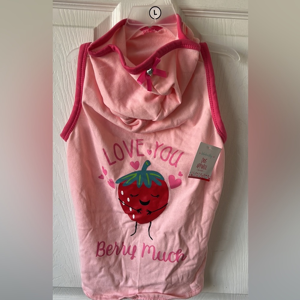 I love you Berry Much Dog Shirt with Hoodie NWTS Size Large